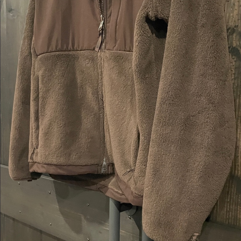 NWOT!!! The North Face Dark Brown Performance Jacket - Picture 5 of 8